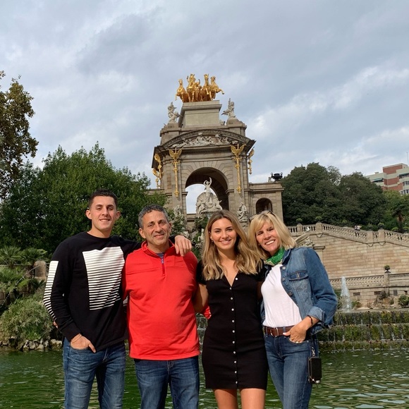 Meet your Posher, Michele - Picture 2 of 2